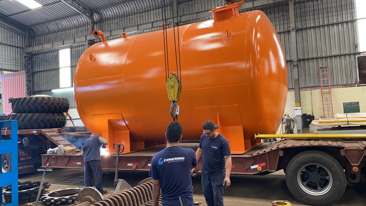 Fabricação de tanque industrial na Camachinho